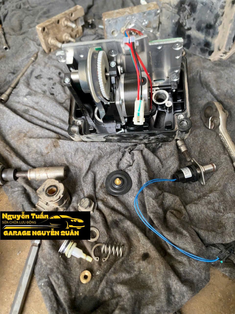 Quy trình cắt khí thải, cắt bầu DPF tại Garage Nguyễn Tuấn